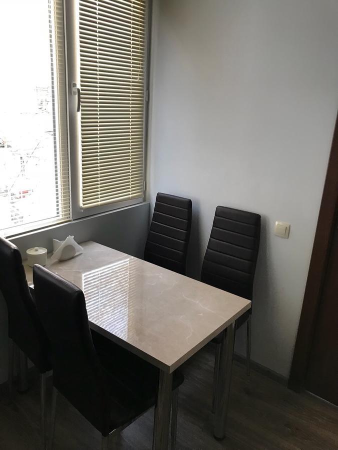 Aleon Hotel Тбилиси Екстериор снимка