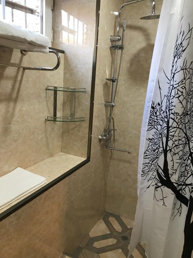 Aleon Hotel Тбилиси Екстериор снимка