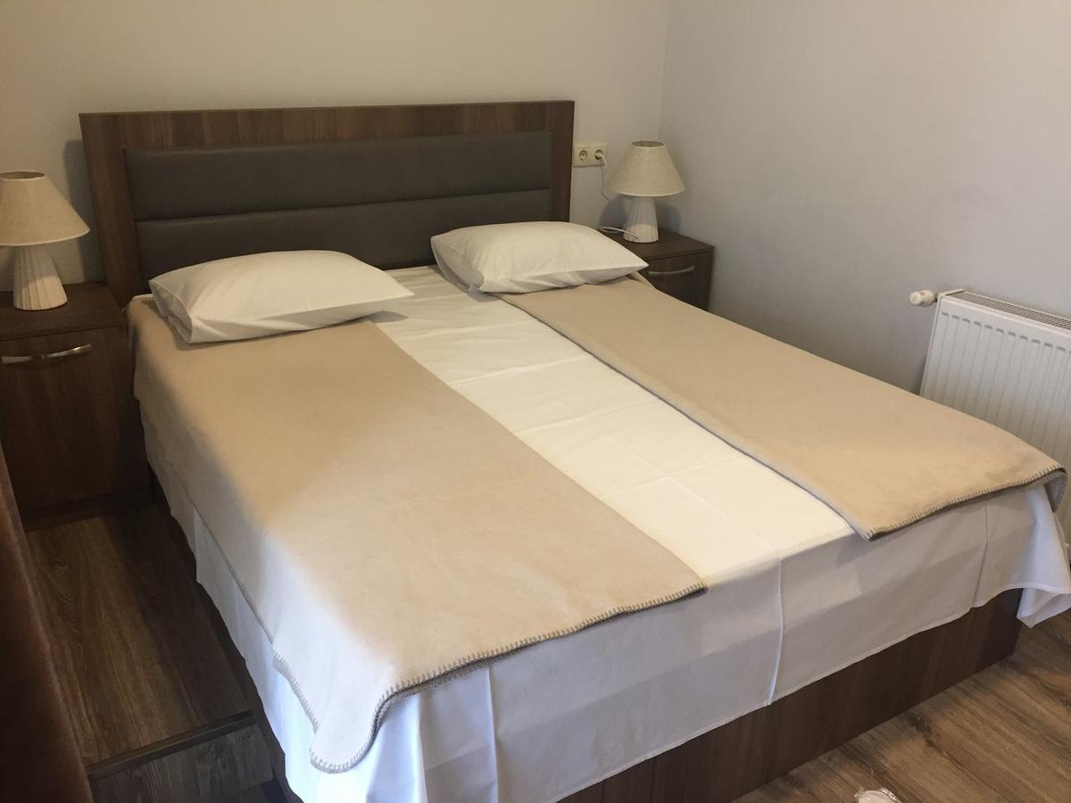 Aleon Hotel Тбилиси Екстериор снимка