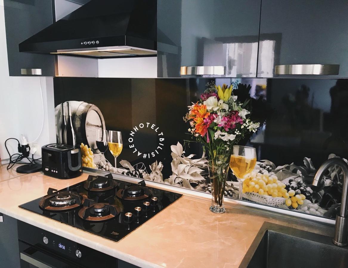 Aleon Hotel Тбилиси Екстериор снимка